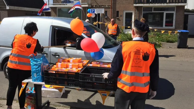 Tompouce voor Schager veteranen