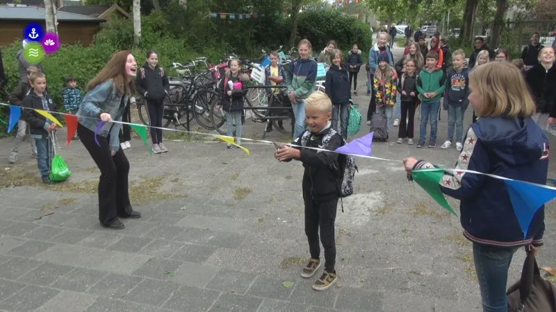 Kinderen weer naar school