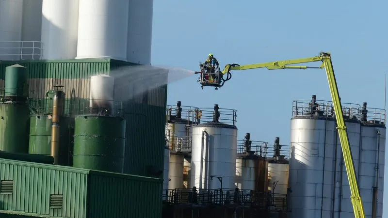 Grote brand op bedrijventerrein in Schagen (Update)