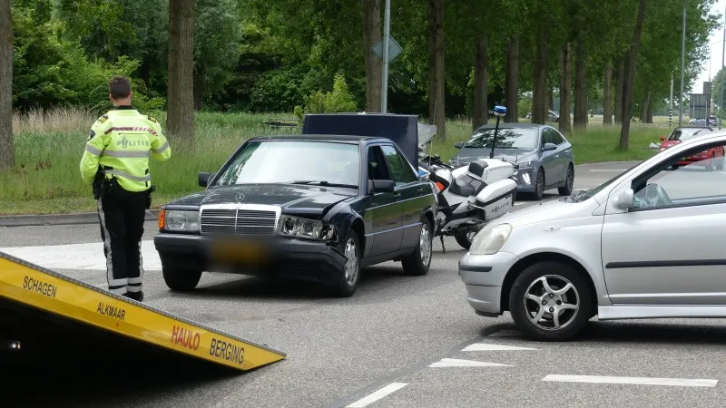Blikschade bij ongeval Zuiderweg