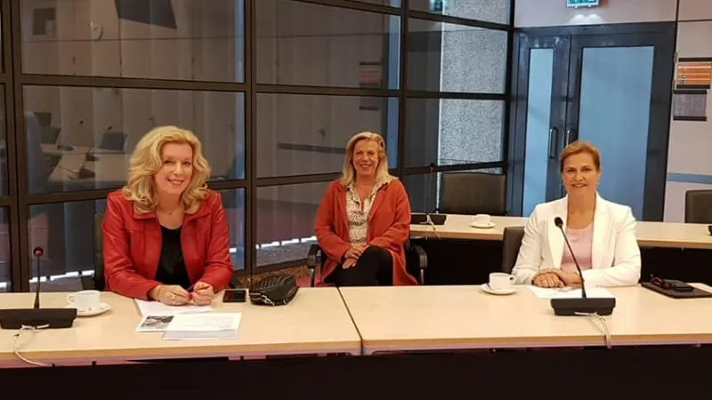 Caroline Beentjes spreekt in Tweede Kamer